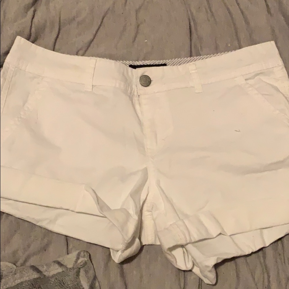 white jean shorts